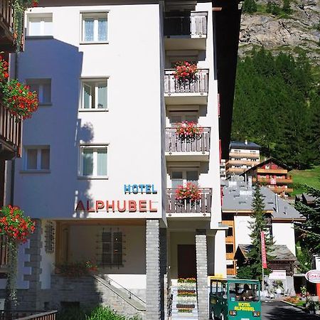 Hotel Alphubel Zermatt Bagian luar foto